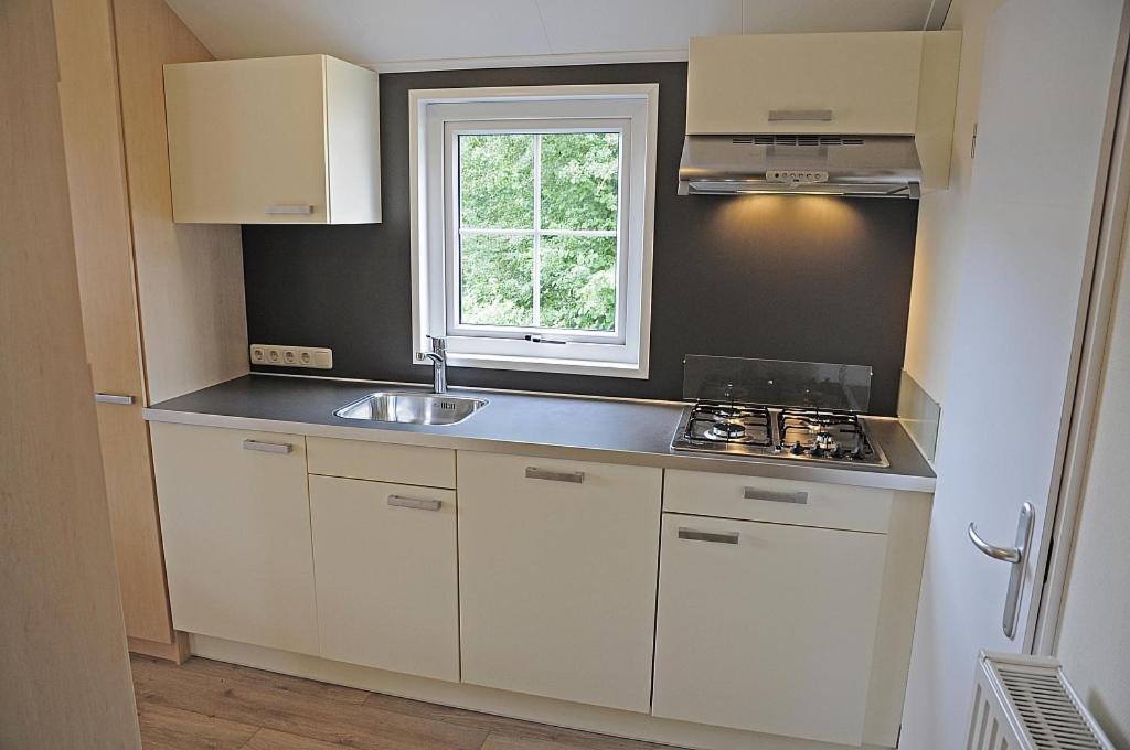 Lodge 6 Personen Camping De Molenhof Reutum Exteriör bild